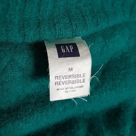 Gap Reversible 100% Lambs' Wool Vest - Picture 3 of 7